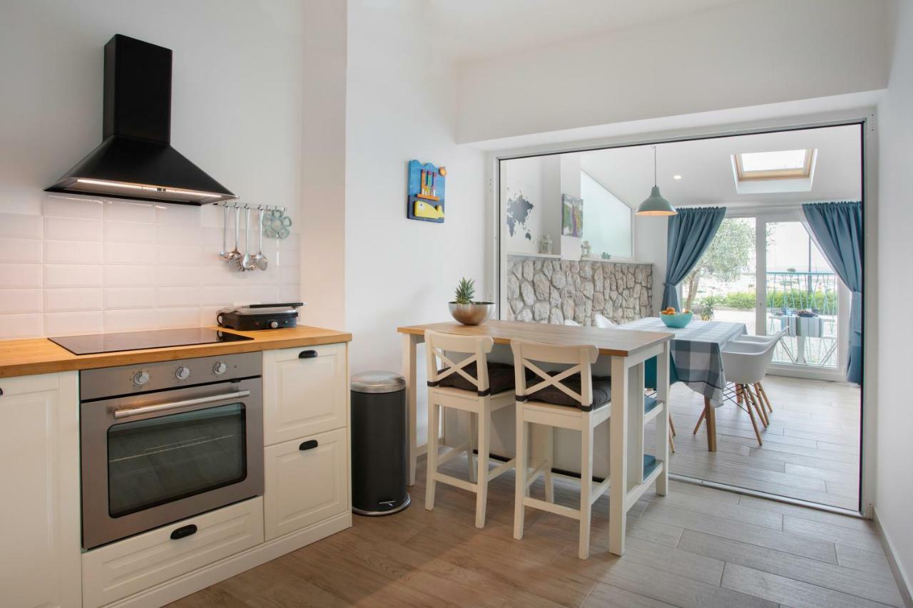 Apartments Nika Crikvenica Luaran gambar