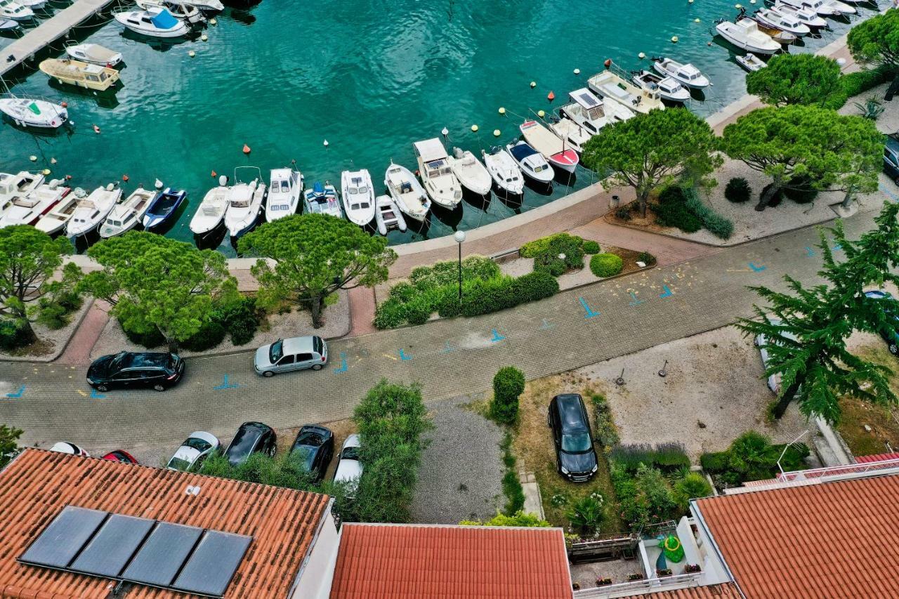Apartments Nika Crikvenica Luaran gambar