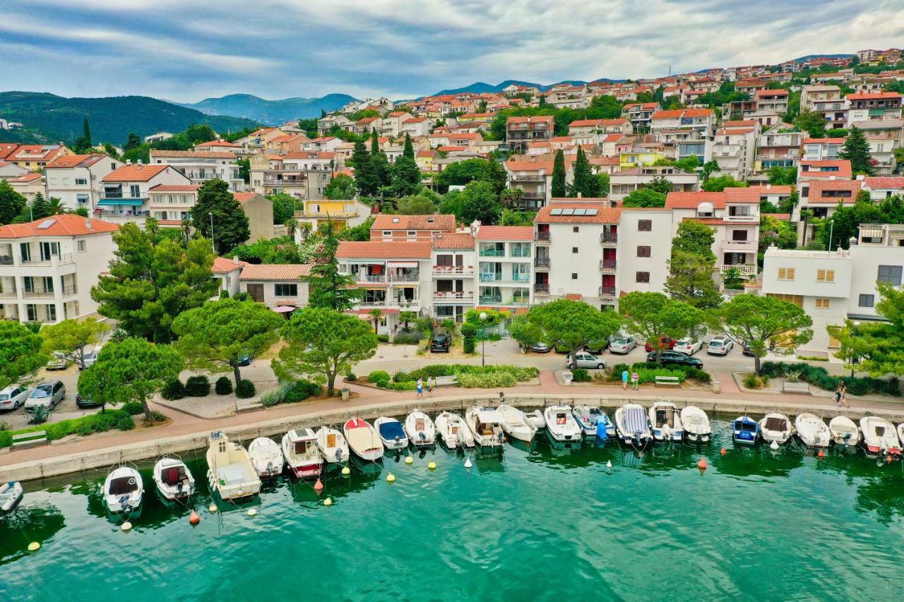 Apartments Nika Crikvenica Luaran gambar