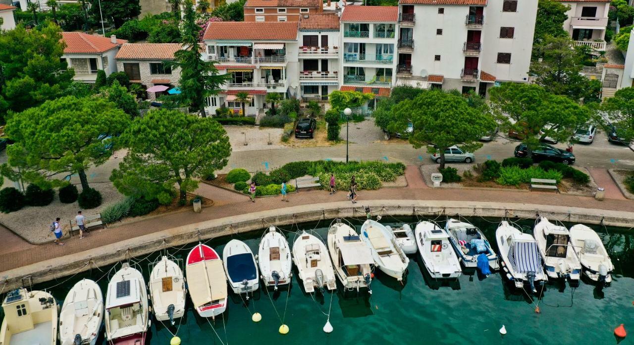 Apartments Nika Crikvenica Luaran gambar